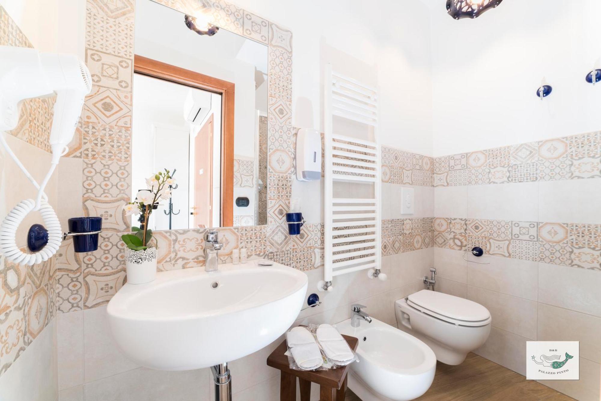 B&B Palazzo Pinto 2 Vietri Eksteriør billede