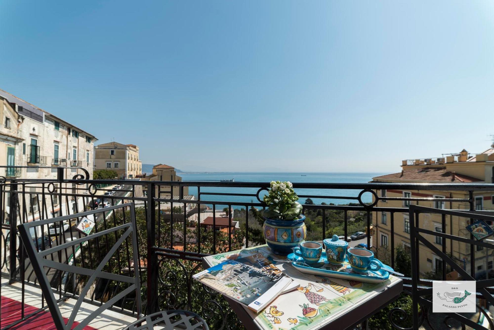 B&B Palazzo Pinto 2 Vietri Eksteriør billede