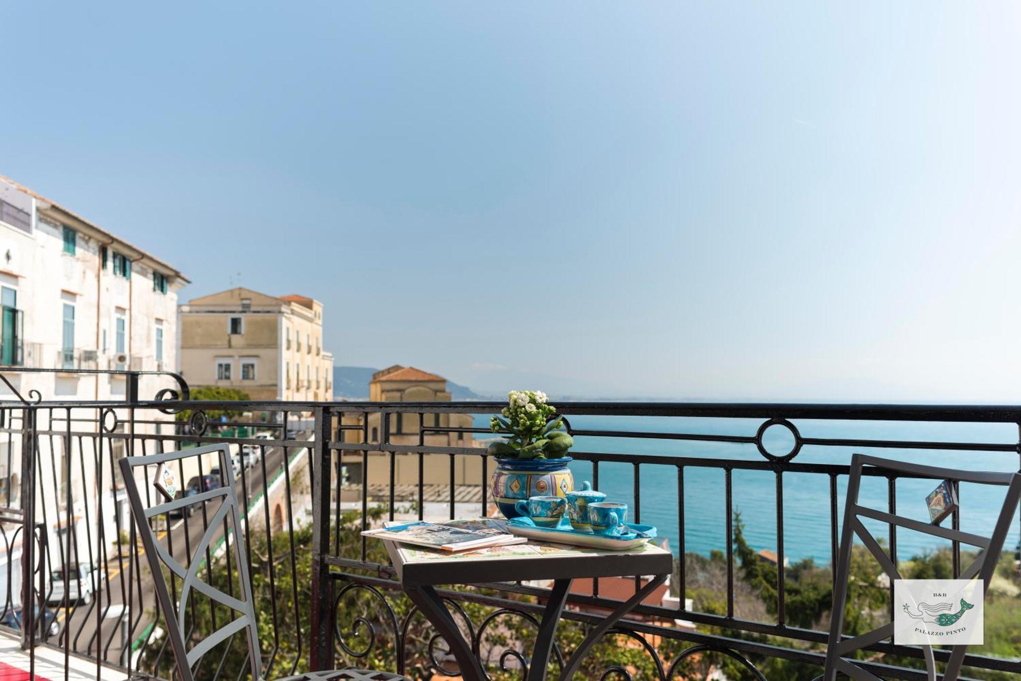 B&B Palazzo Pinto 2 Vietri Eksteriør billede