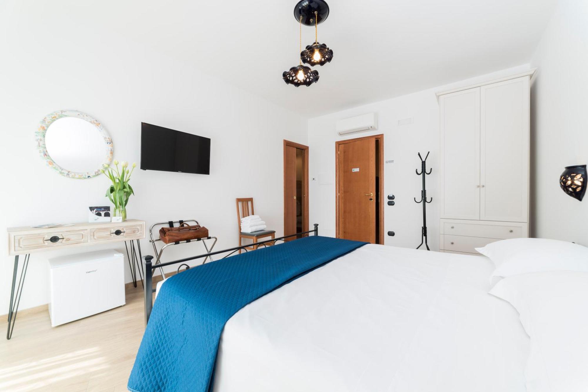 B&B Palazzo Pinto 2 Vietri Eksteriør billede