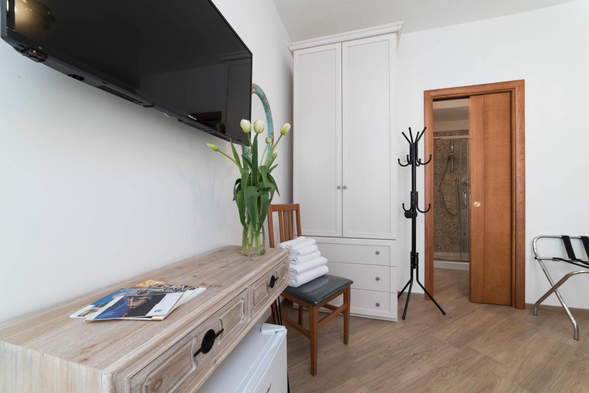 B&B Palazzo Pinto 2 Vietri Eksteriør billede
